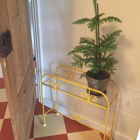 Bed & Breakfast Alsbrogaard 3*
