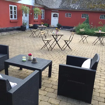 Alsbrogaard Bed & Breakfast